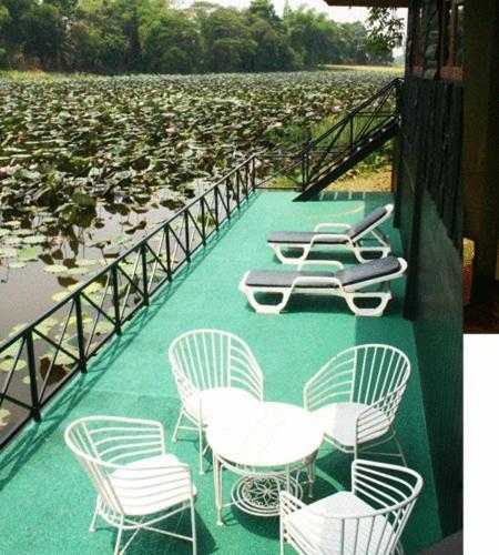 Water Land Golf Resort & Spa Phitsanulok Room photo